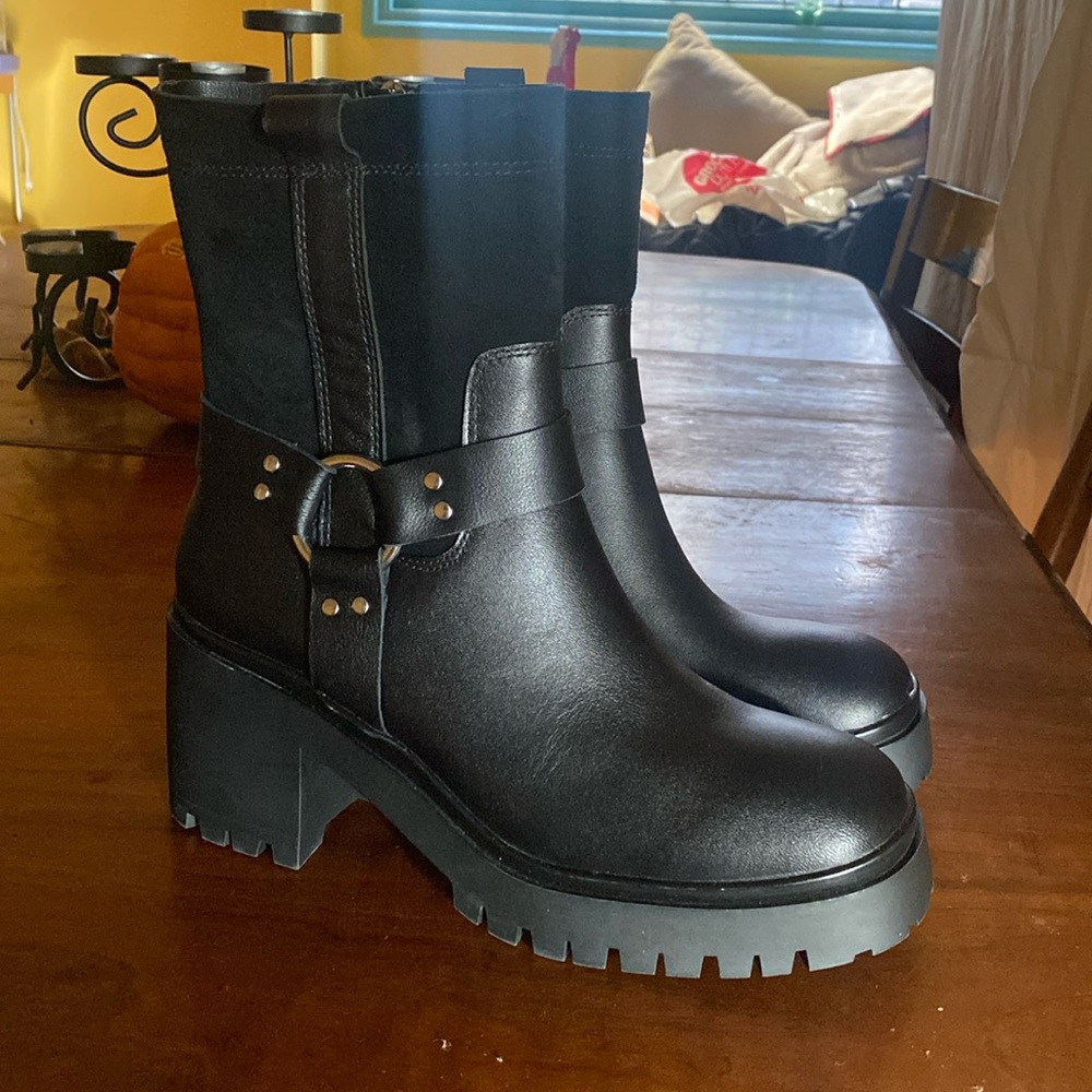 NWT Blondo Rebel Waterproof Boots